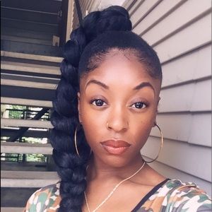 Meet your Posher, Nikea